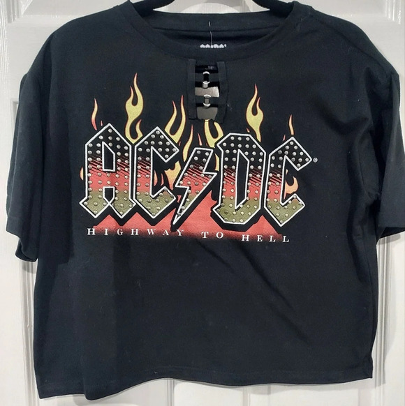 NWOT AC/DC Highway to Hell Graphic Cropped Tee Shirt in Size L - Picture 1 of 8